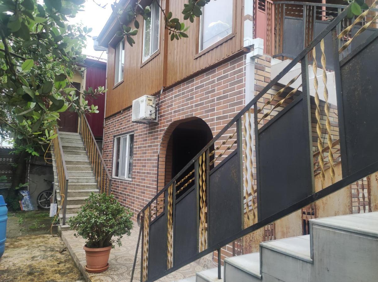 فندق Private House In باتومي المظهر الخارجي الصورة